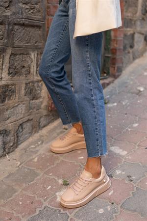 Yuvarlak Burunlu İnci Detaylı Önden Bağcıklı Sneaker Vizon