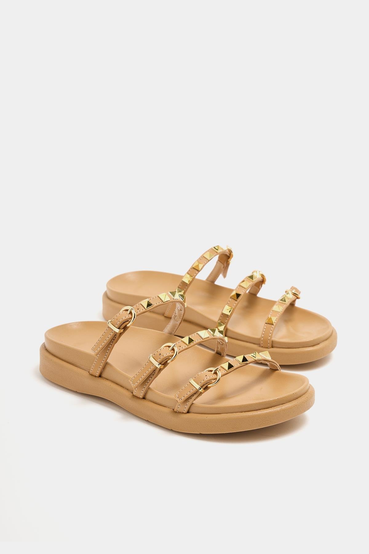 Gold Zımba Detaylı Trend Terlik Vizon