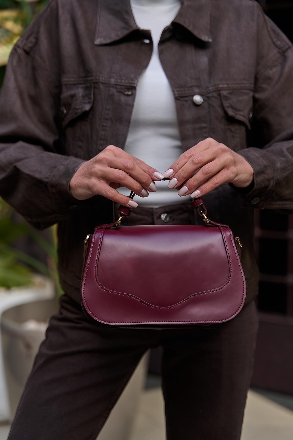 Kapaklı Çapraz Askılı El ve Omuz Çanta Bordo