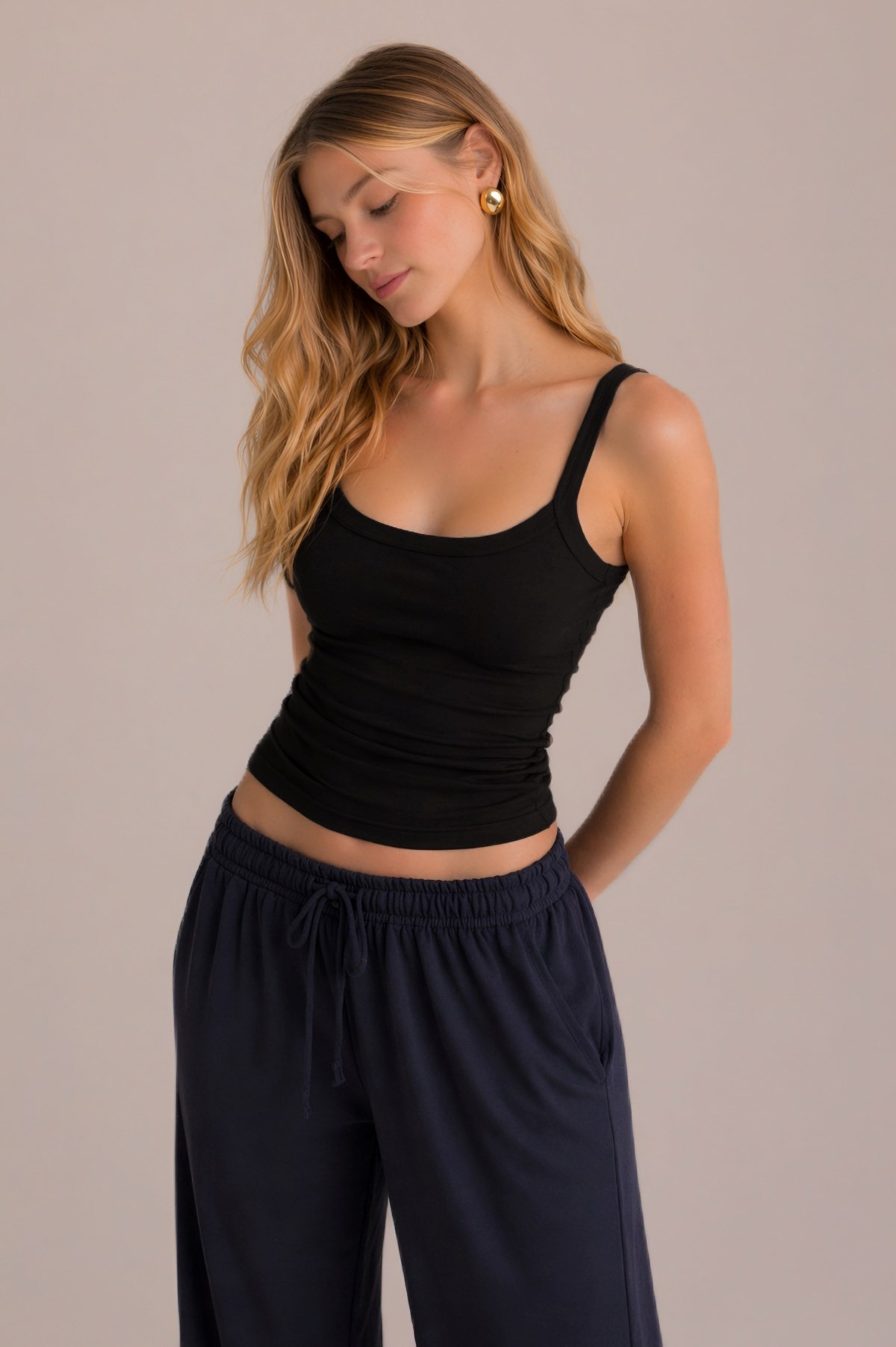 Siyah Ribana Askılı Top-Slim Fit Kadın Atlet