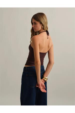 Kahverengi Halter Yaka Pamuklu Boyundan Bağlamalı Üst Bluz