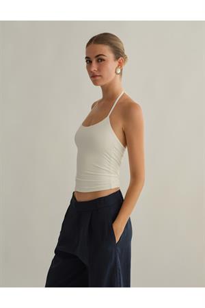 Ekru Halter Yaka Pamuklu Boyundan Bağlamalı Üst Bluz