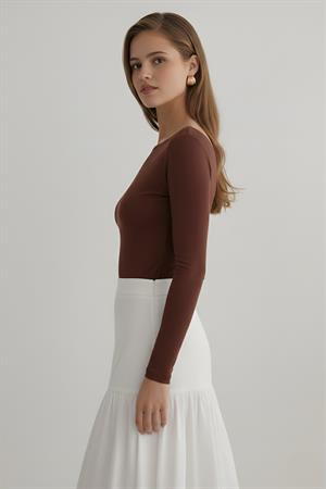 Kahverengi kayık yaka modal uzun kol bluz