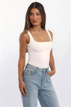 Kare Yaka Pamuklu Askılı Bluz