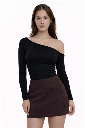 Siyah Asimetrik Yaka Tek Omuz Çift Kat Pamuklu Bluz