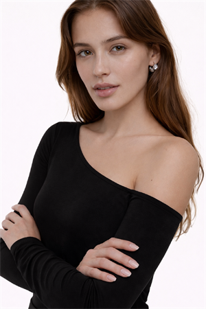 Siyah Asimetrik Yaka Tek Omuz Çift Kat Pamuklu Bluz