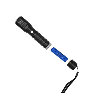 Watton Zoomlu Şarjlı El Feneri Net 150 Metre Yansıma WT-087