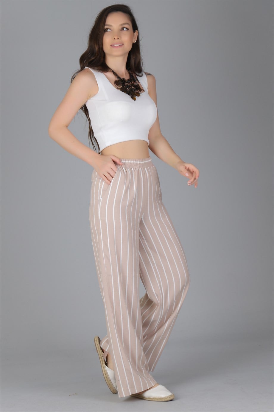 SWEETNESS Kadın Bej Çizgili Bol Paça Beli Lastikli Pantolon 