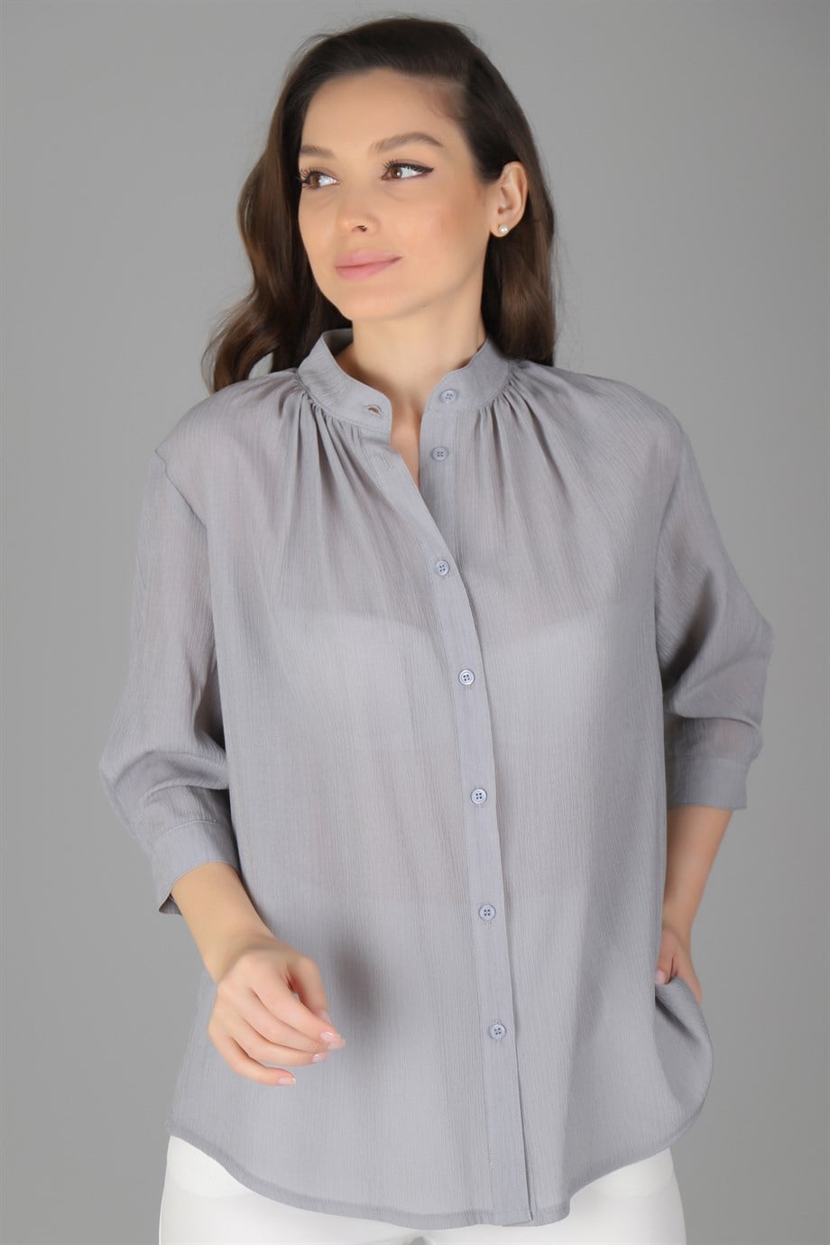 SWEETNESS Women's Gray Collar Pleated Shirt