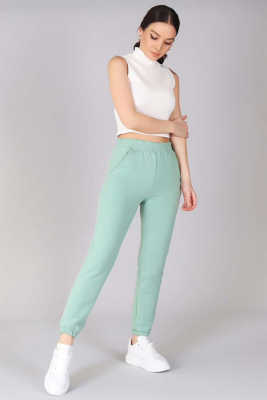 Sweetness Women's Mint Elastic Sweatpants