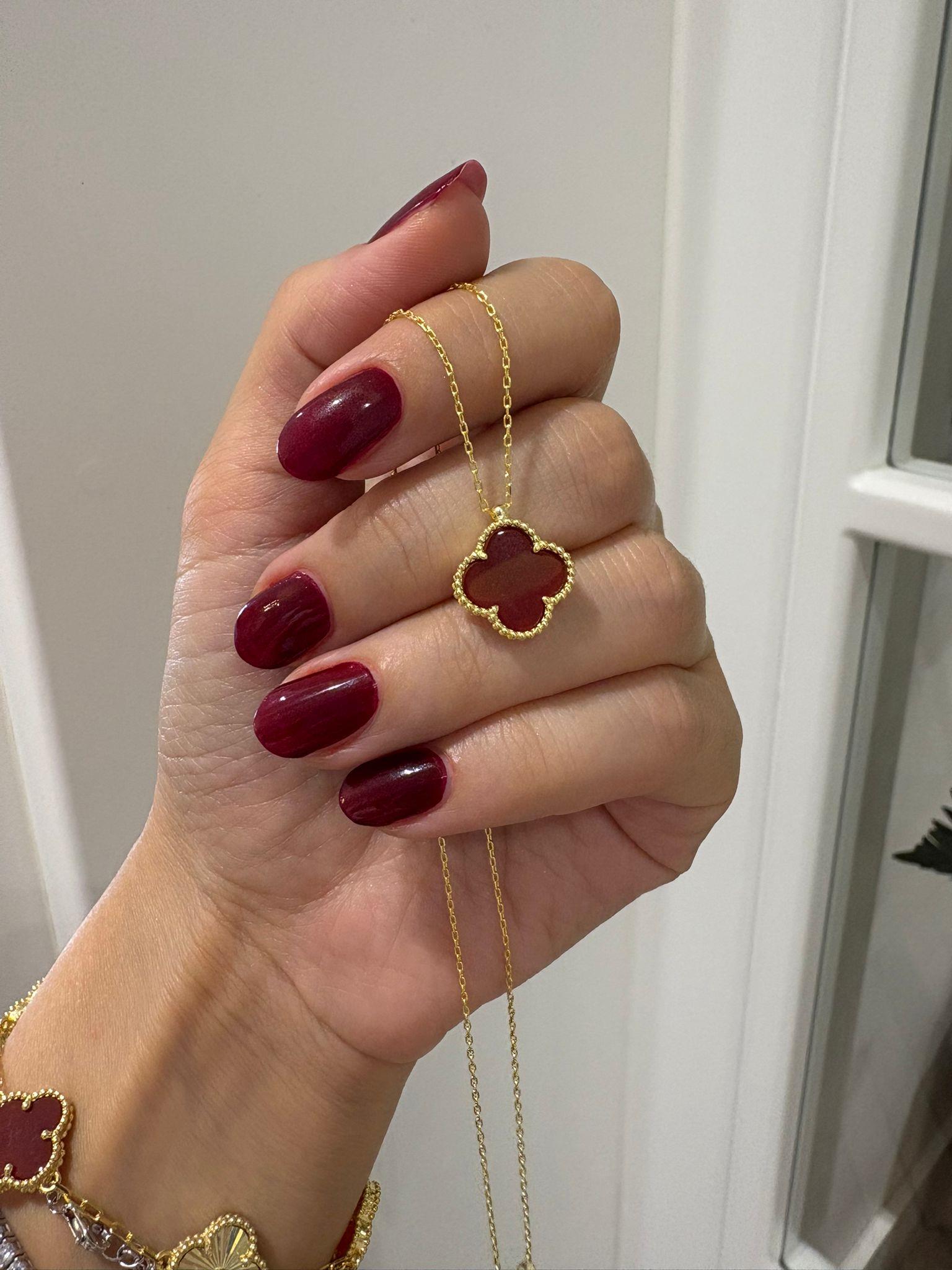 Kadın Gümüş Bordo Yonca Kolye