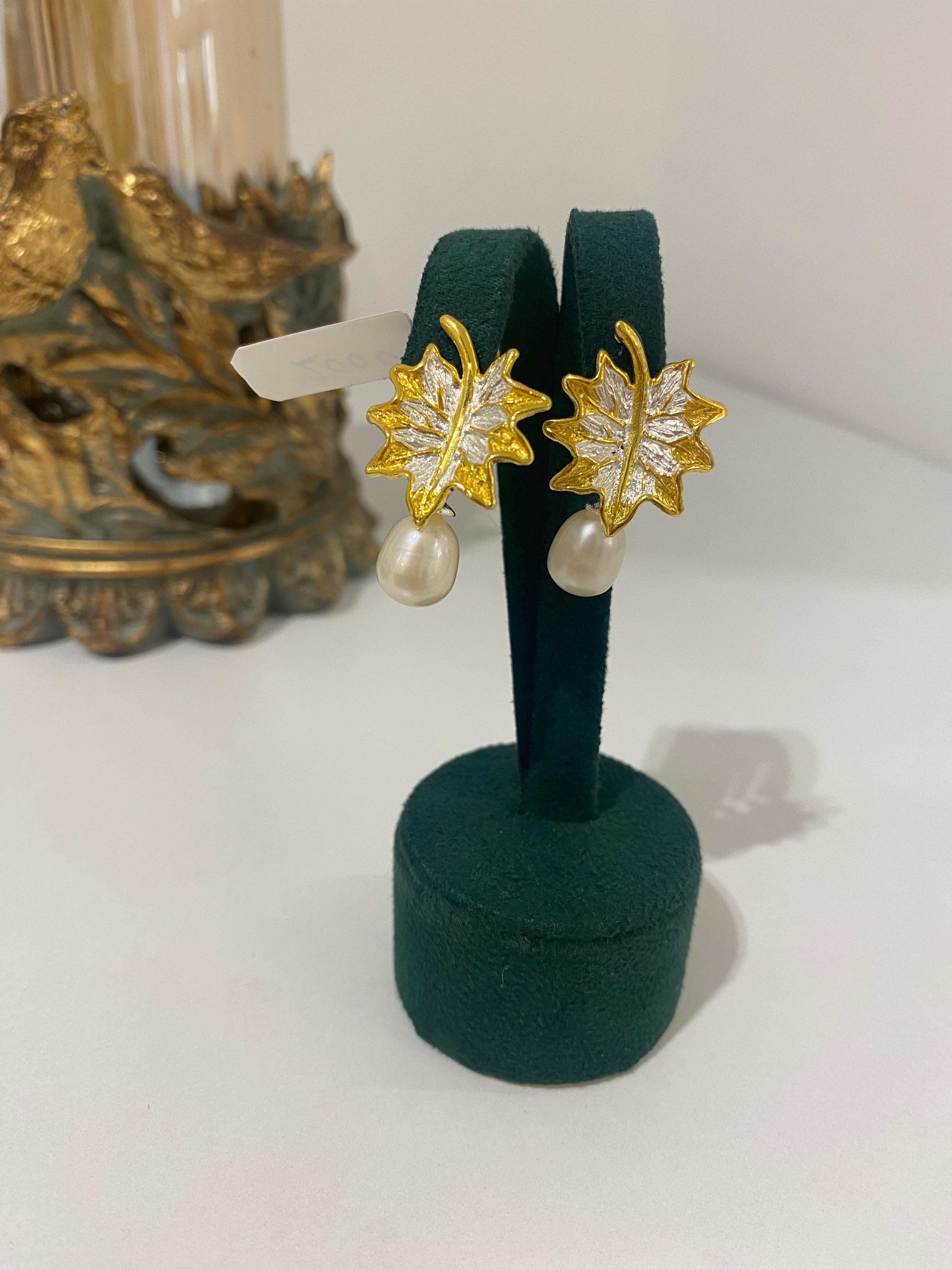 Kadın Gümüş Gold İncili Yaprak Küpe