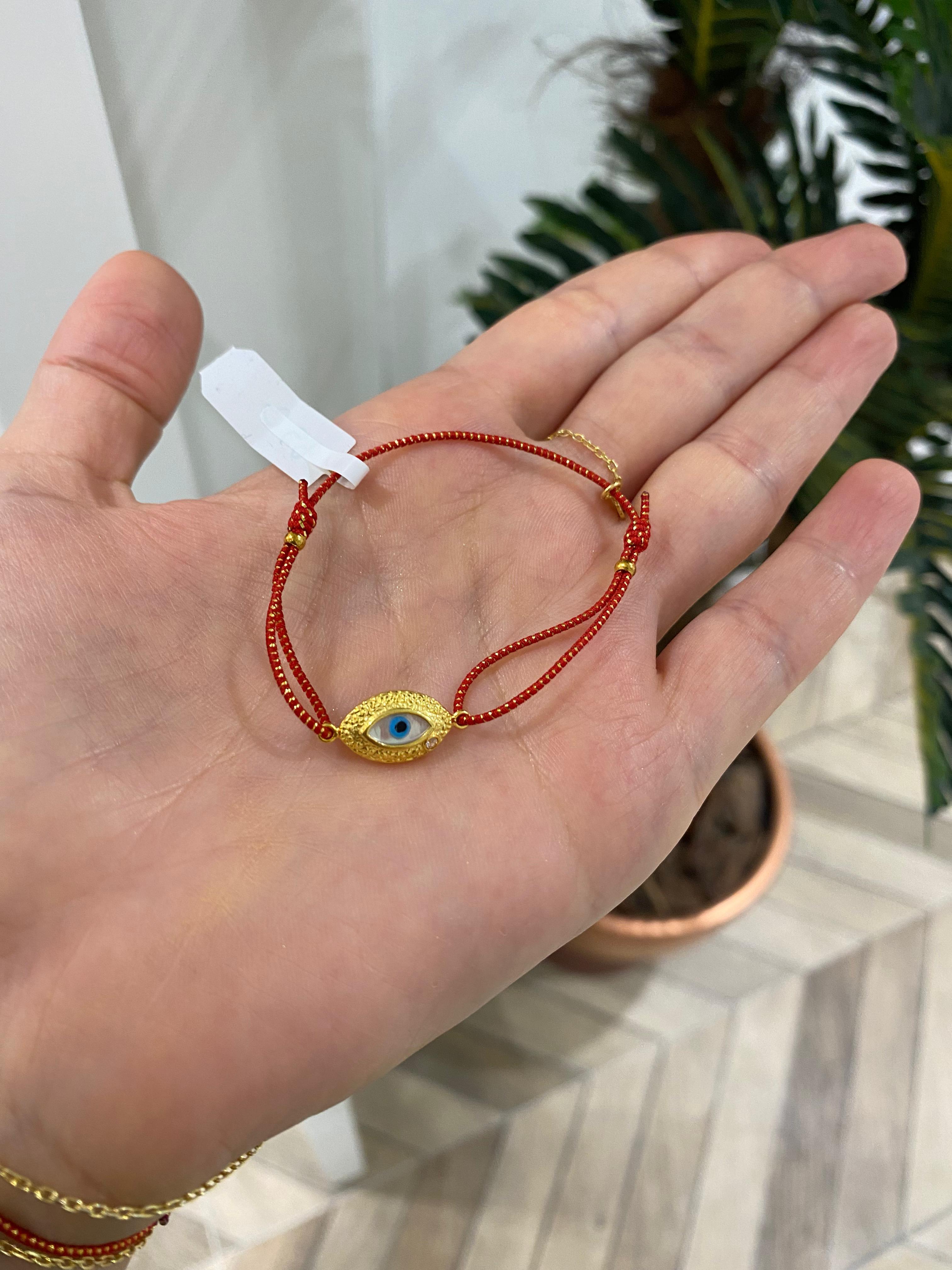 Kadın Gümüş İpli Göz Bileklik