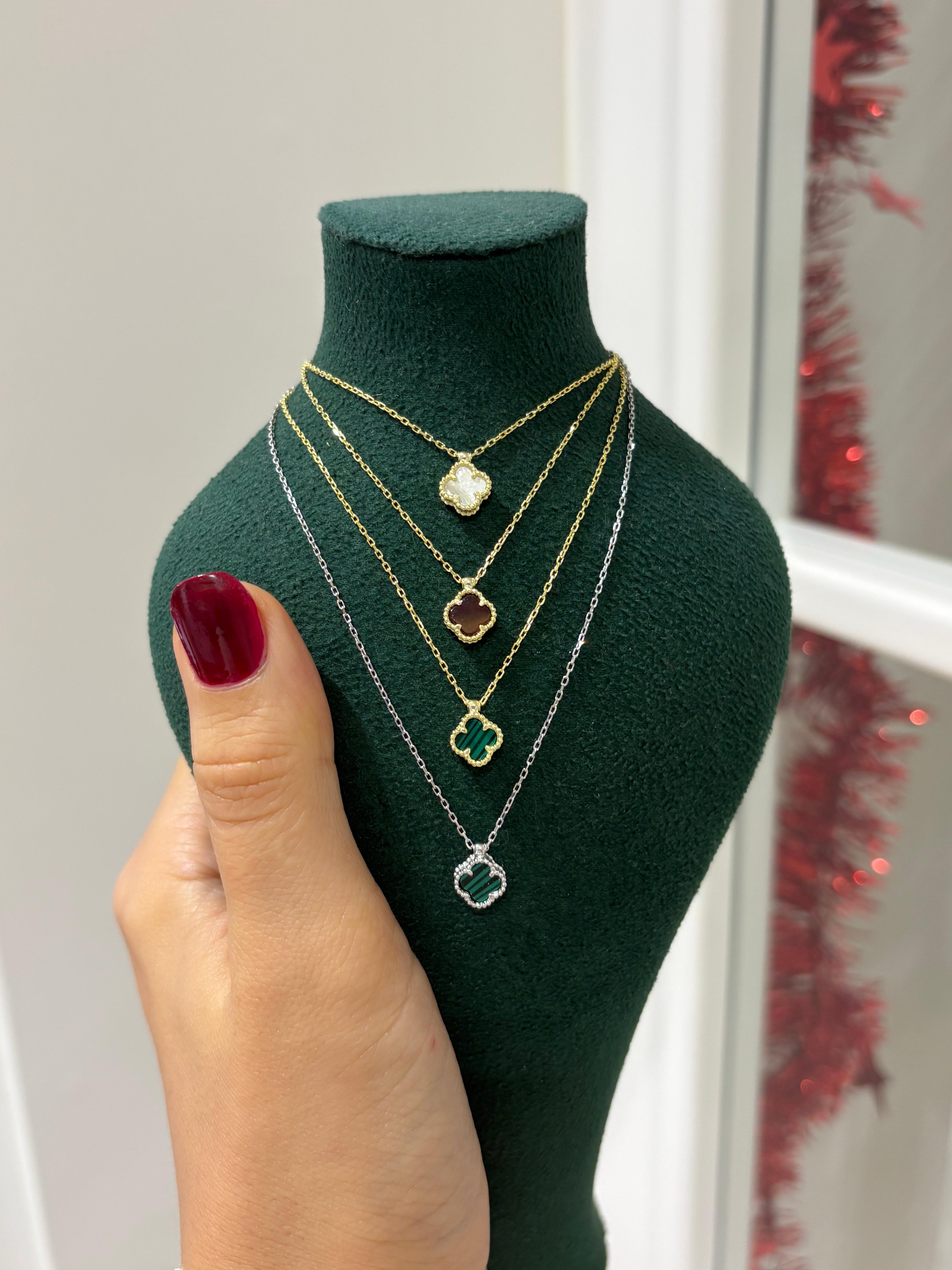 Kadın Gümüş Mini Yoncalı Kolye