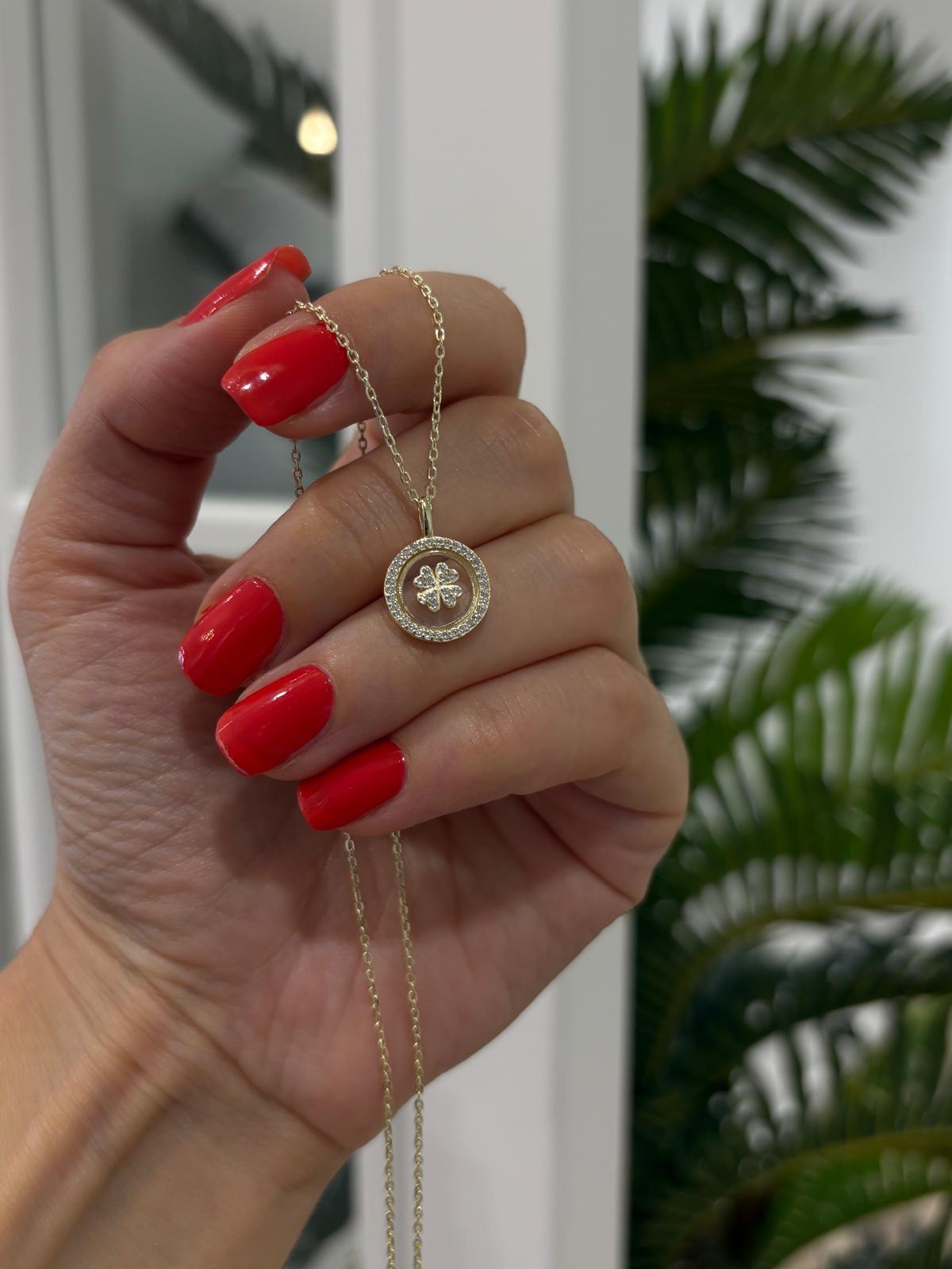 Kadın Gümüş Zirkon Taşlı Yonca Kolye