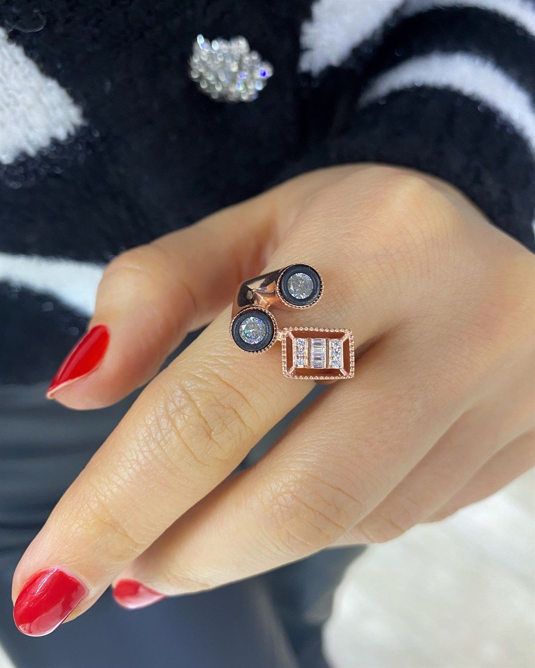 Kadın Gümüş Baget Elmas Montür Yüzük