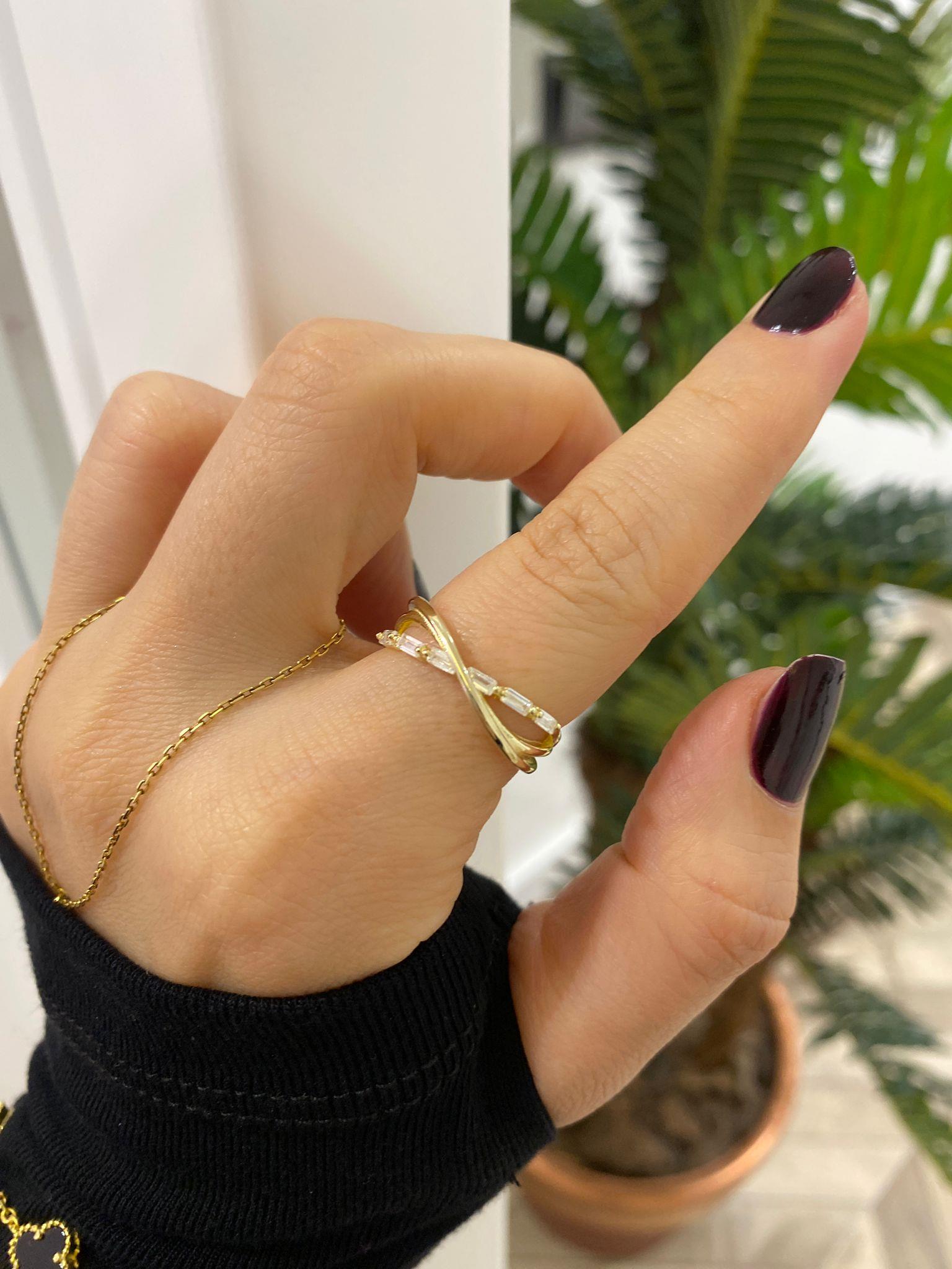 Kadın Gümüş Baget Taşlı Yüzük