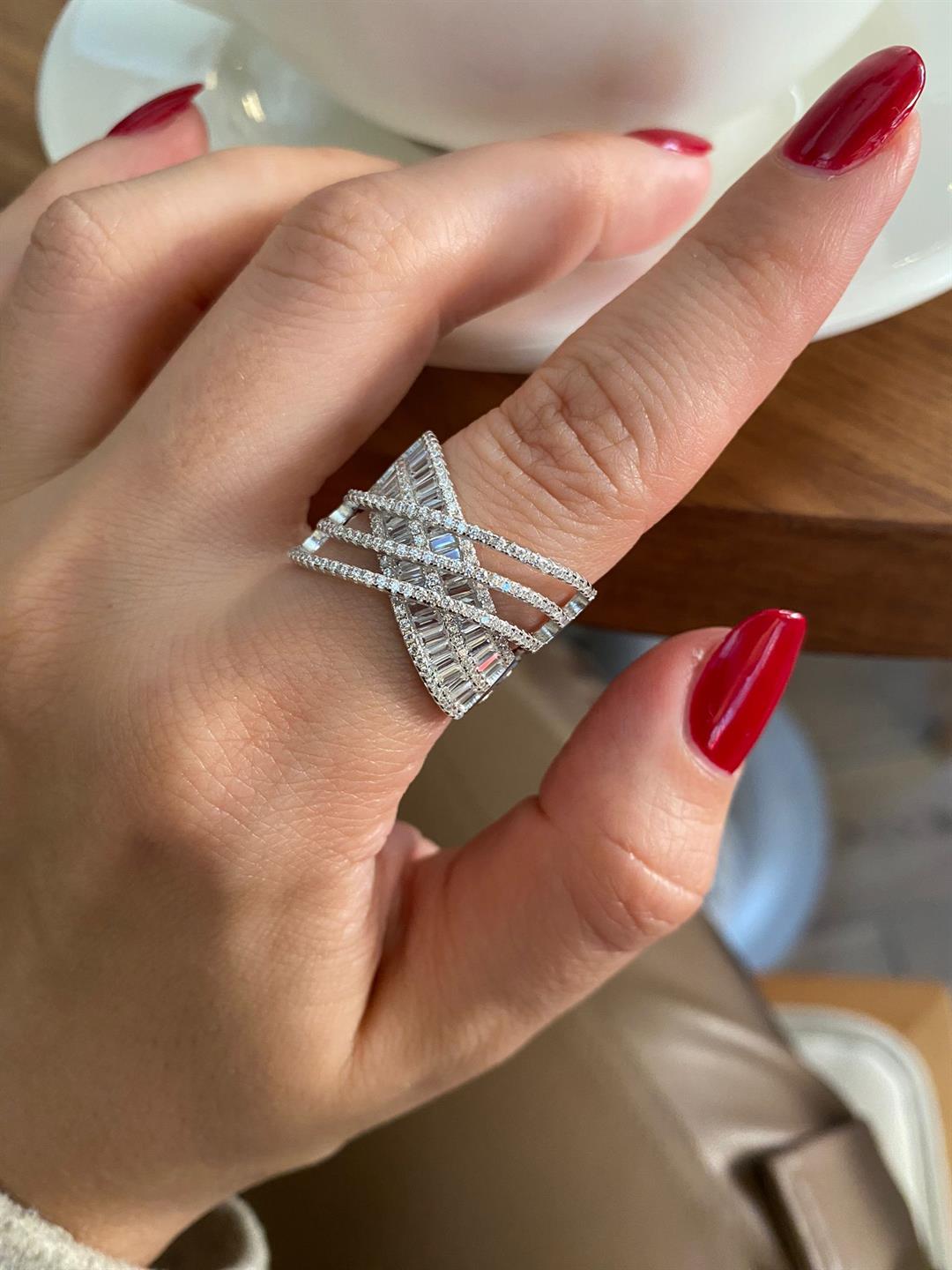 Kadın Gümüş Baget Taşlı Zirkon Bileklik 0538