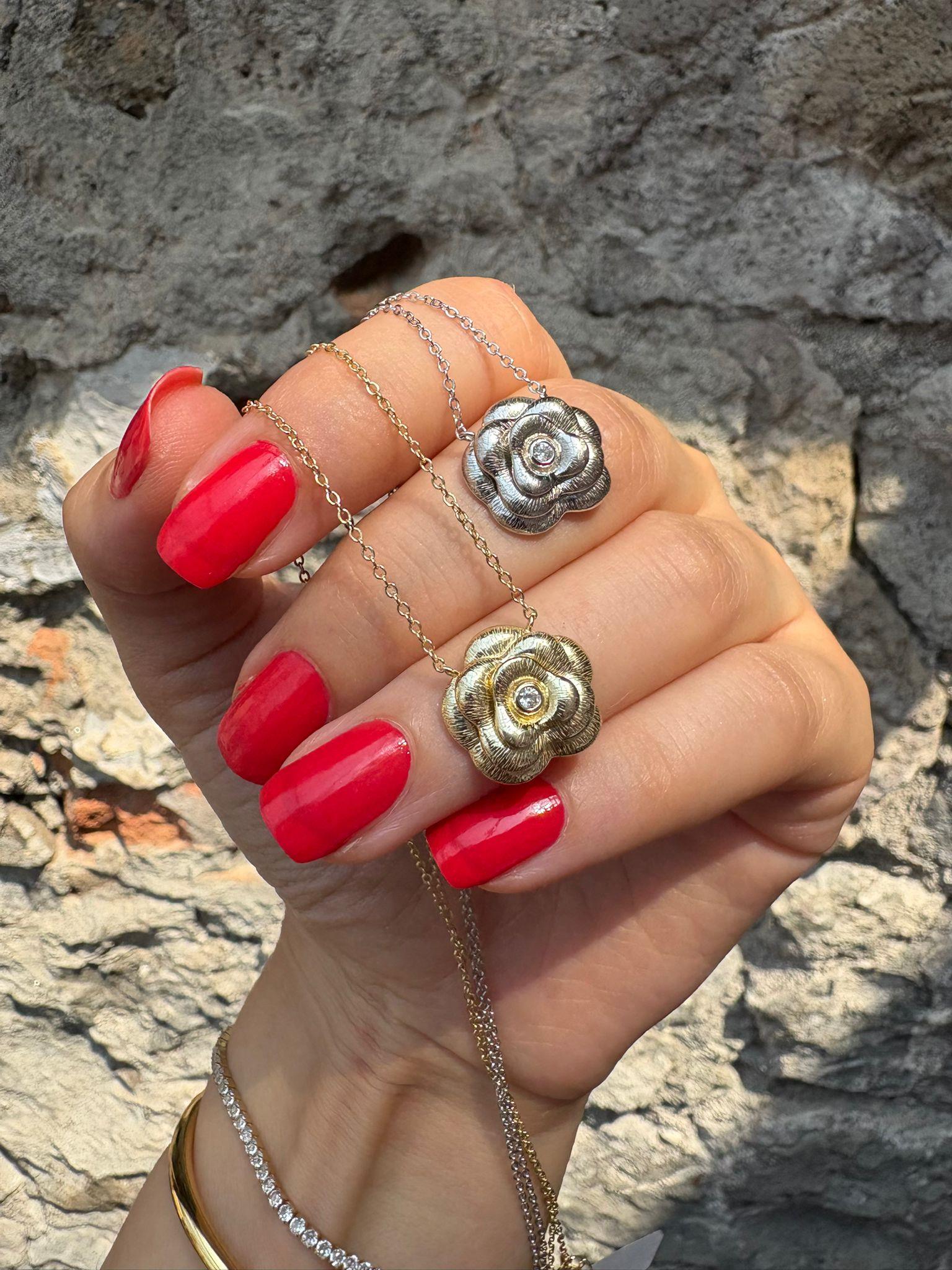 Kadın Gümüş Çiçek Kolye