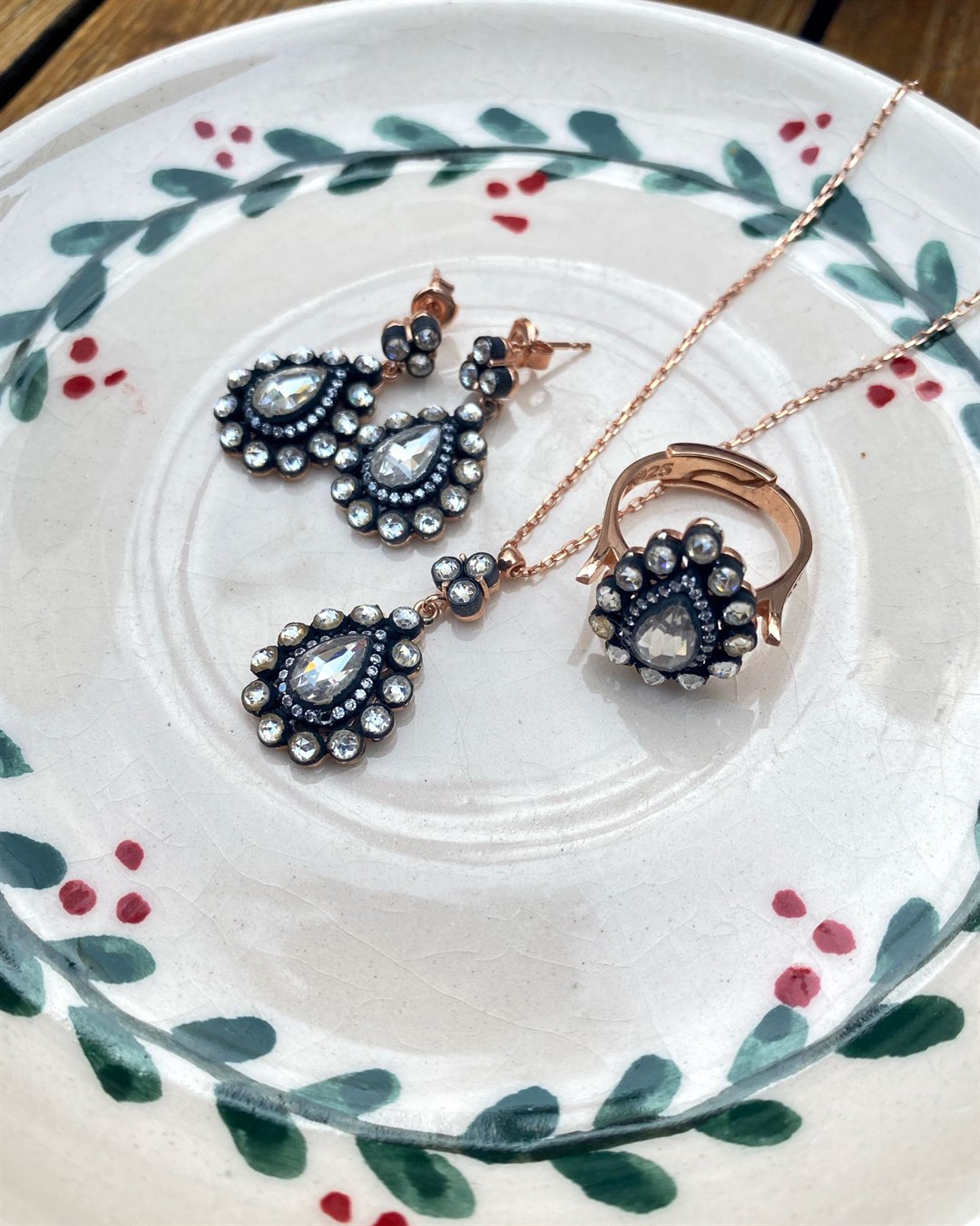 Kadın Gümüş Damla Model Elmas Montür Set