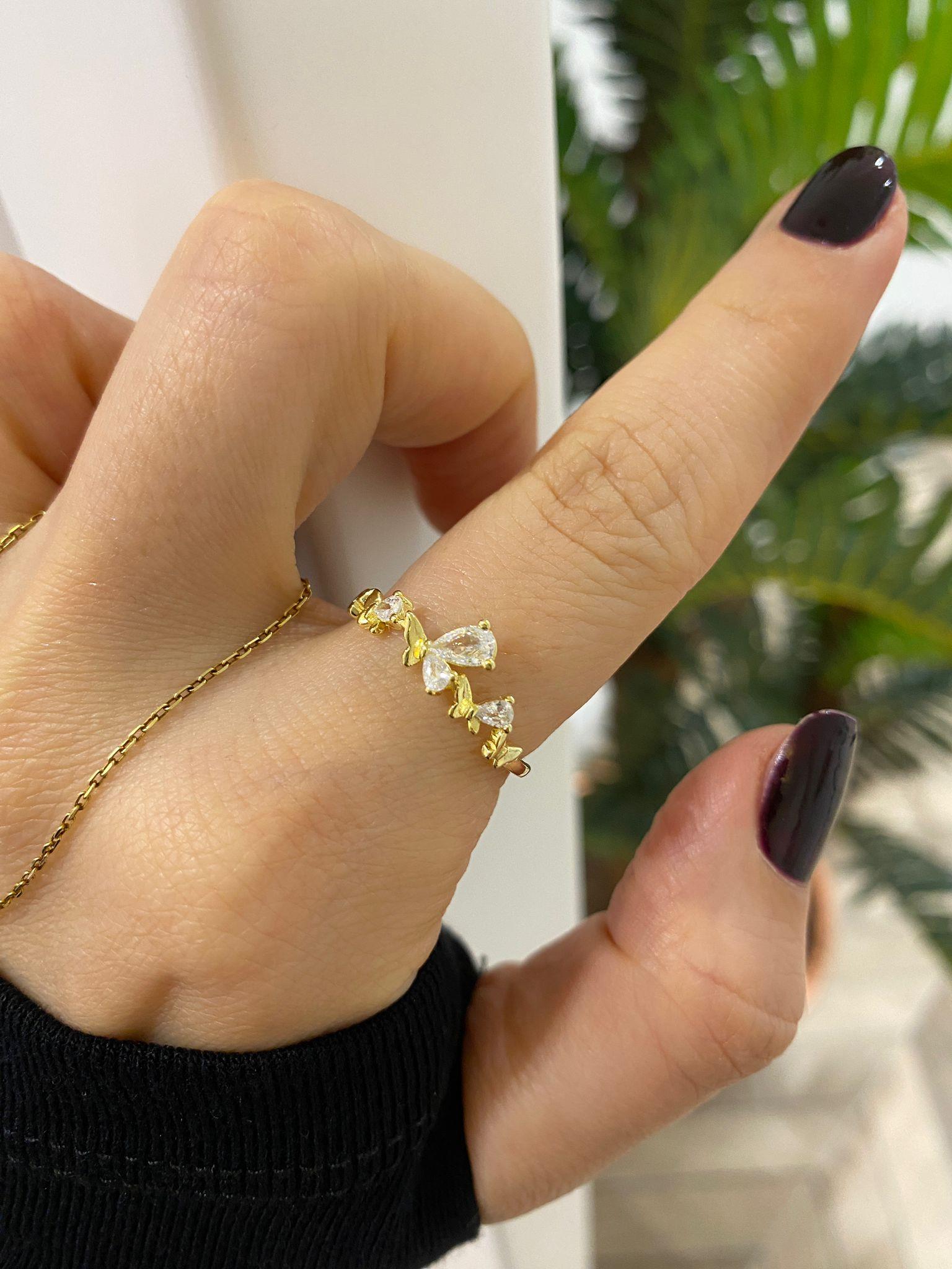 Kadın Gümüş Damla Taşlı Kelebek Yüzük