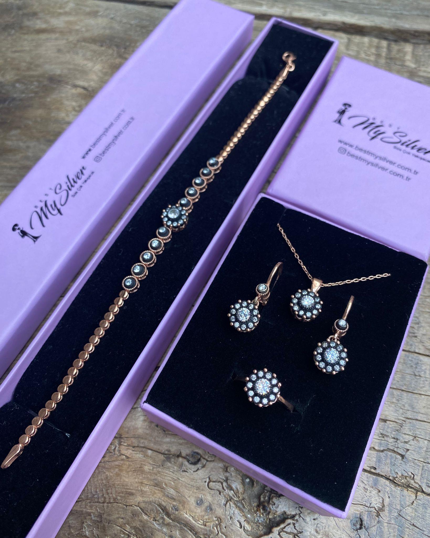 Kadın Gümüş Elmas Montür Set
