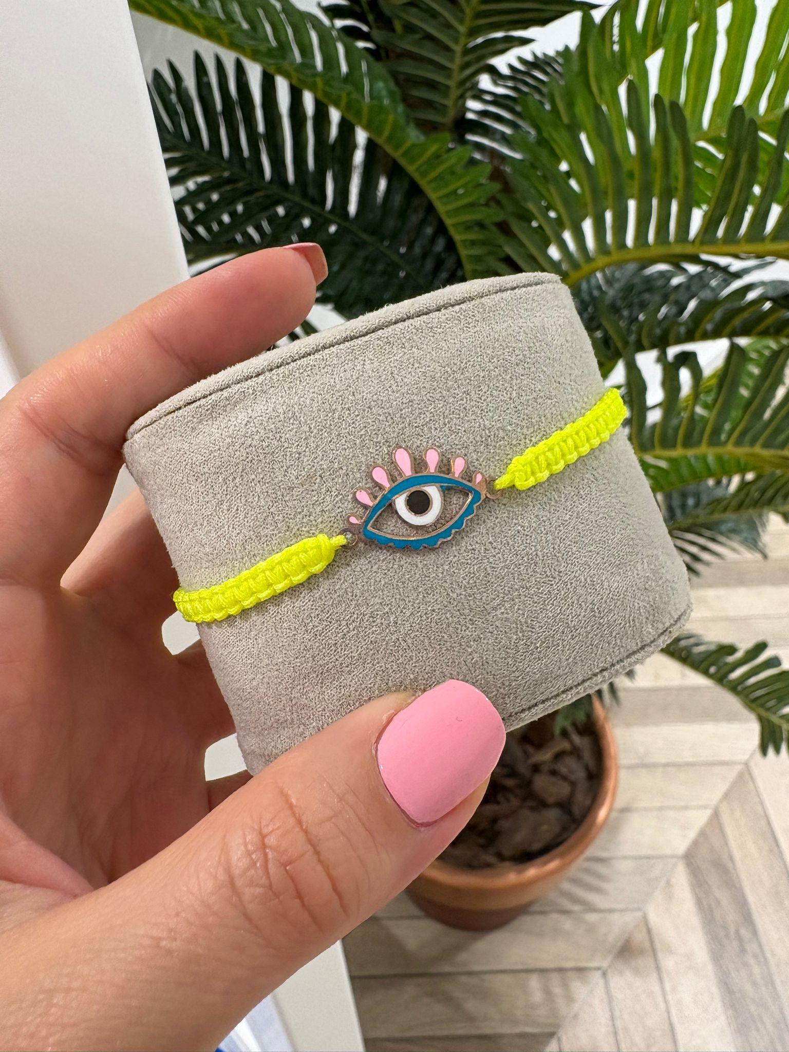 Kadın Gümüş İpli Göz Bileklik