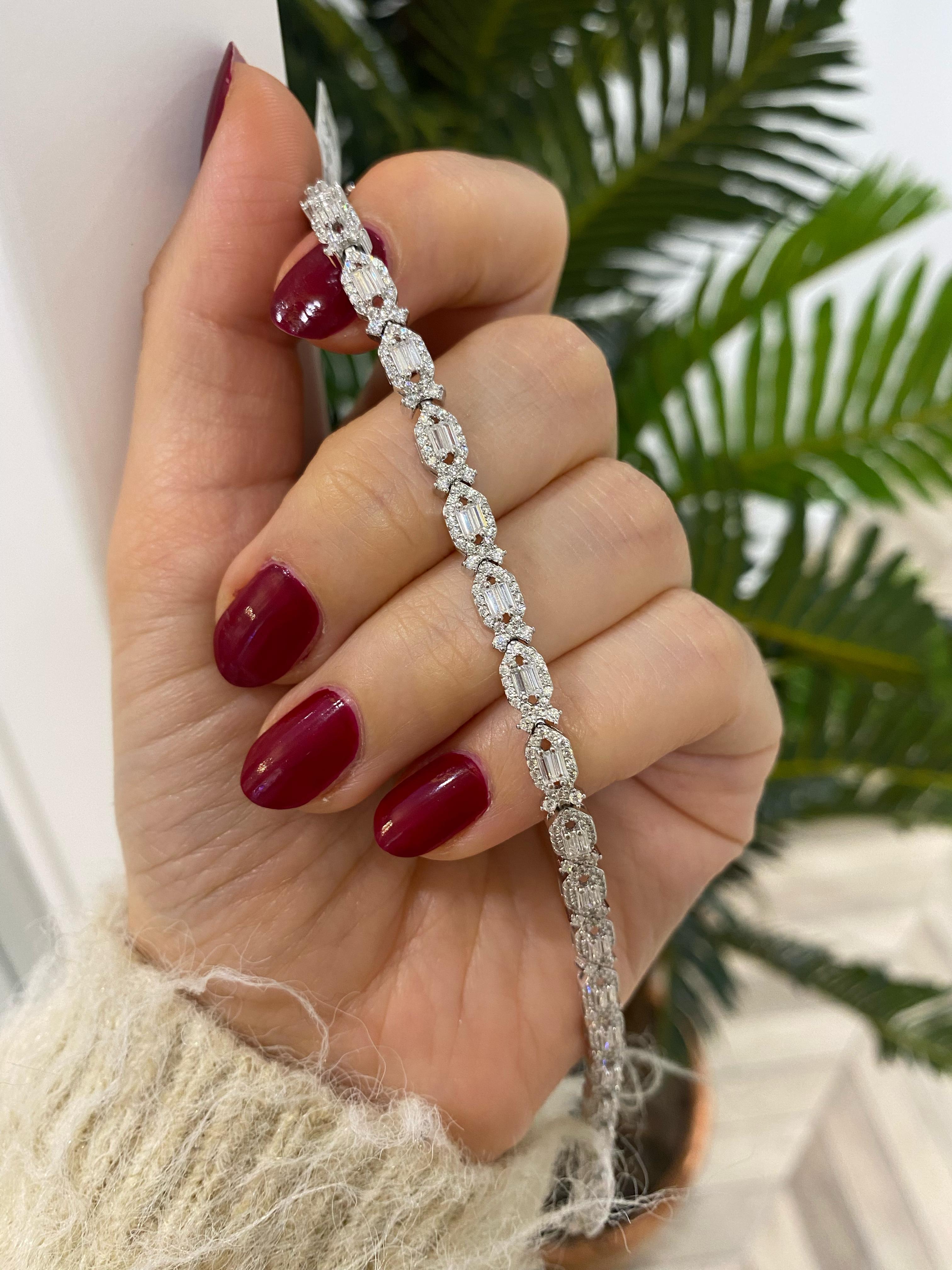 Kadın Gümüş İthal Baget Taşlı Bileklik