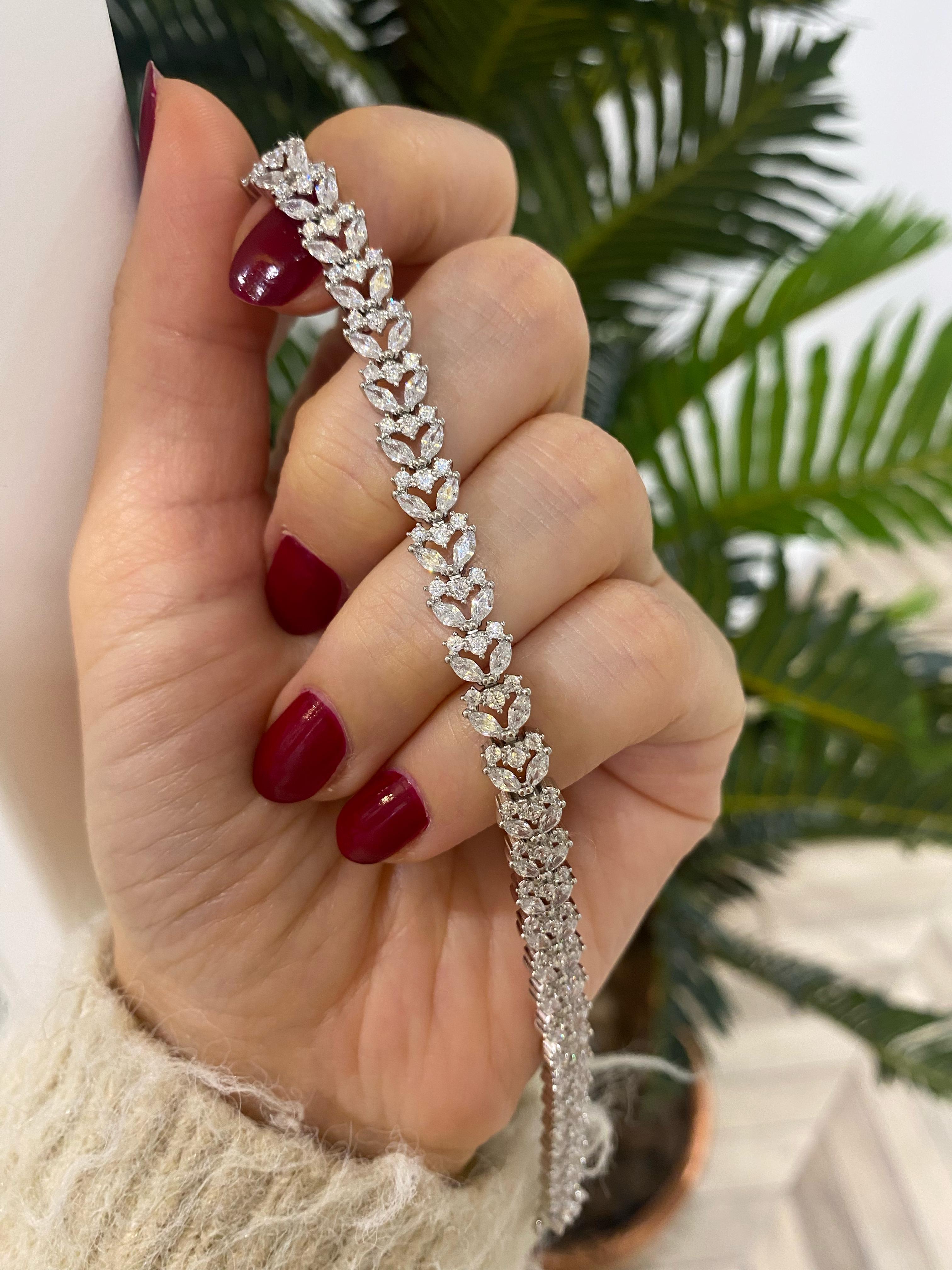 Kadın Gümüş İthal Zirkon Taşlı Bileklik