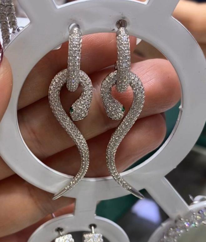 Kadın Gümüş İthal Zirkon Taşlı Tasarım Küpe