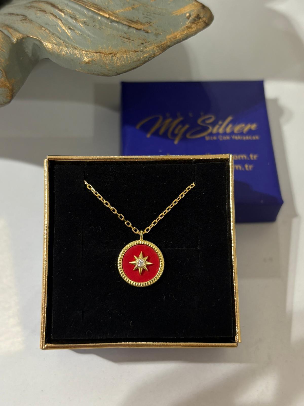 Kadın Gümüş Kırmızı Mineli Kolye