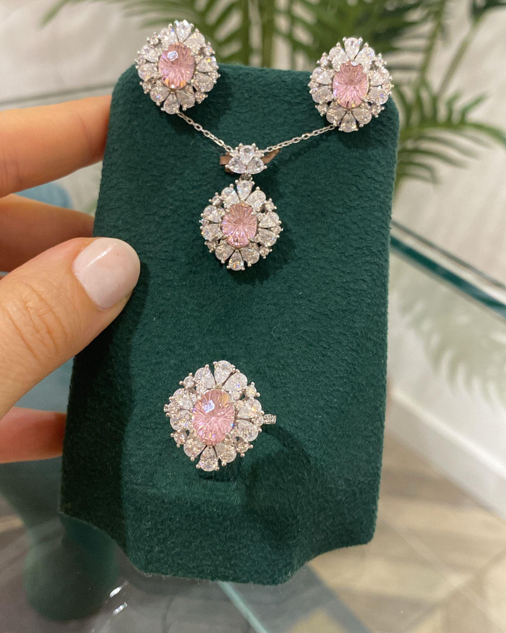 Kadın Gümüş Pembe Kuvars Taşlı Set Takımı