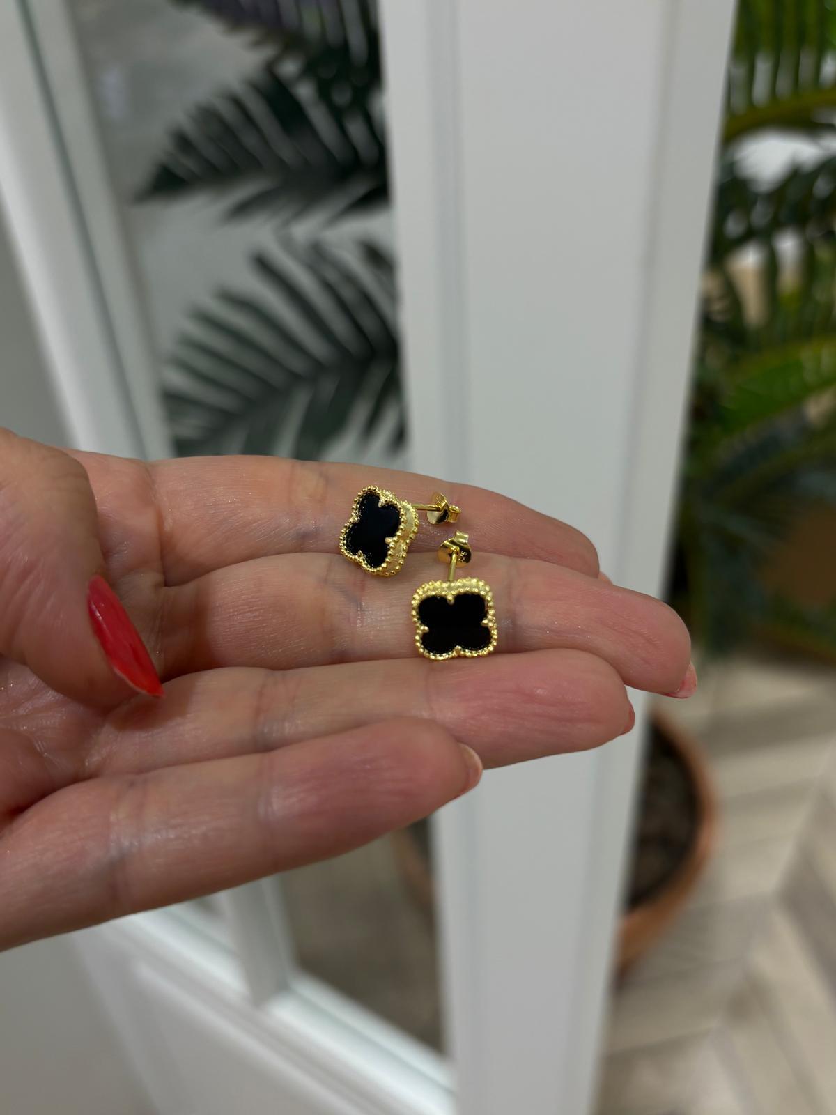 Kadın Gümüş Siyah Mineli Yonca Küpe