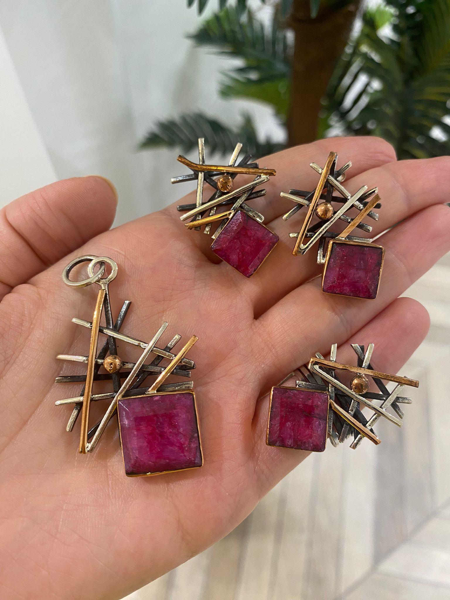 Kadın Gümüş Yakut Taşlı Otantik Set Takımı