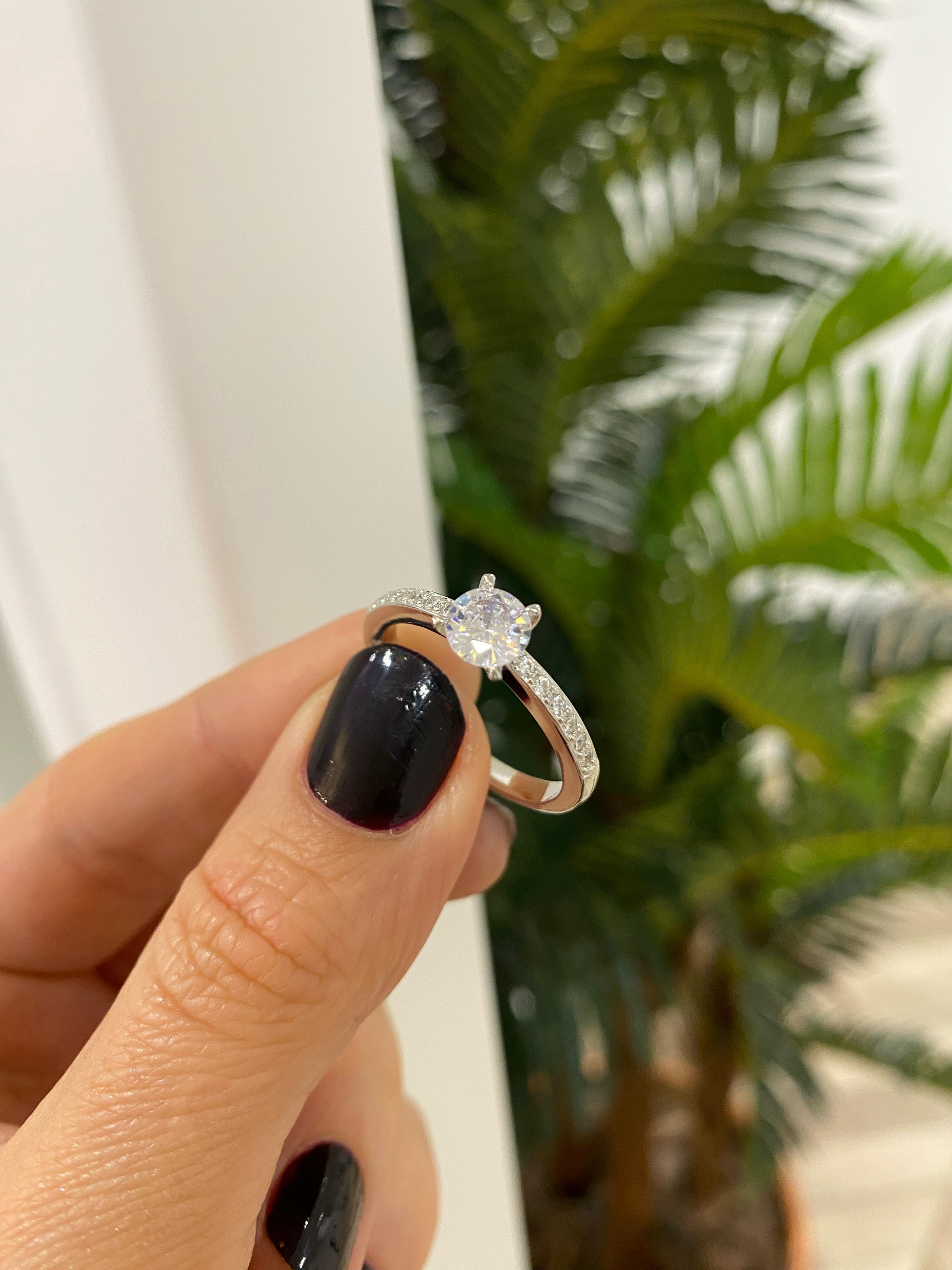 Kadın Gümüş Yarım Tur Tektaş Yüzük