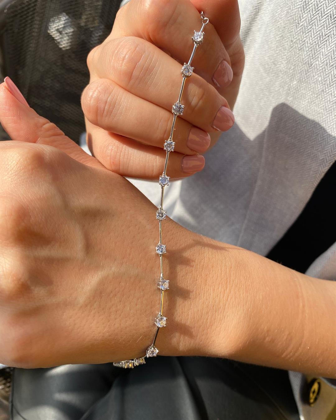 Kadın Gümüş Zirkon Taşlı Bileklik