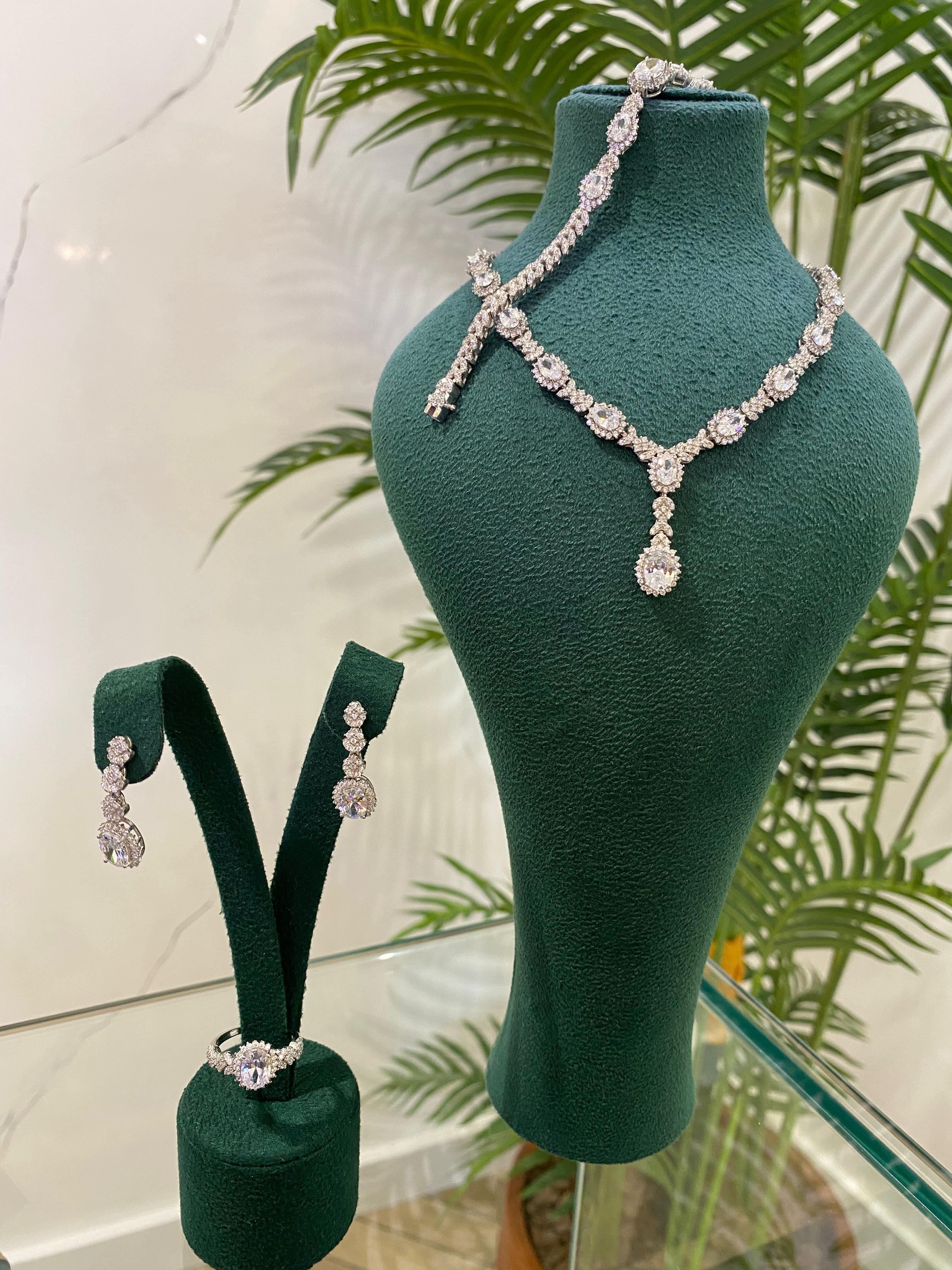 Kadın Gümüş Zirkon Taşlı Düğün Set Takımı