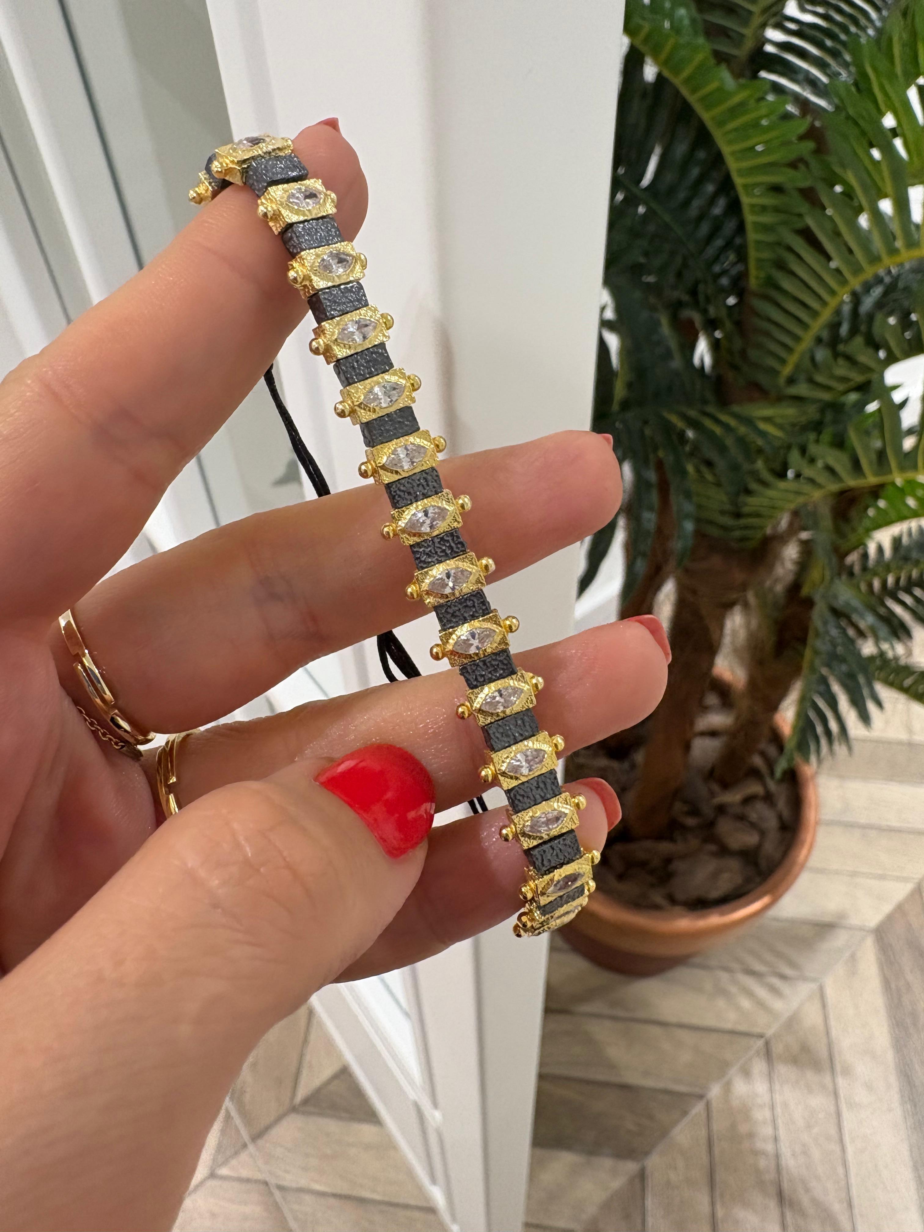 Kadın Gümüş Zirkon Taşlı İp Bileklik