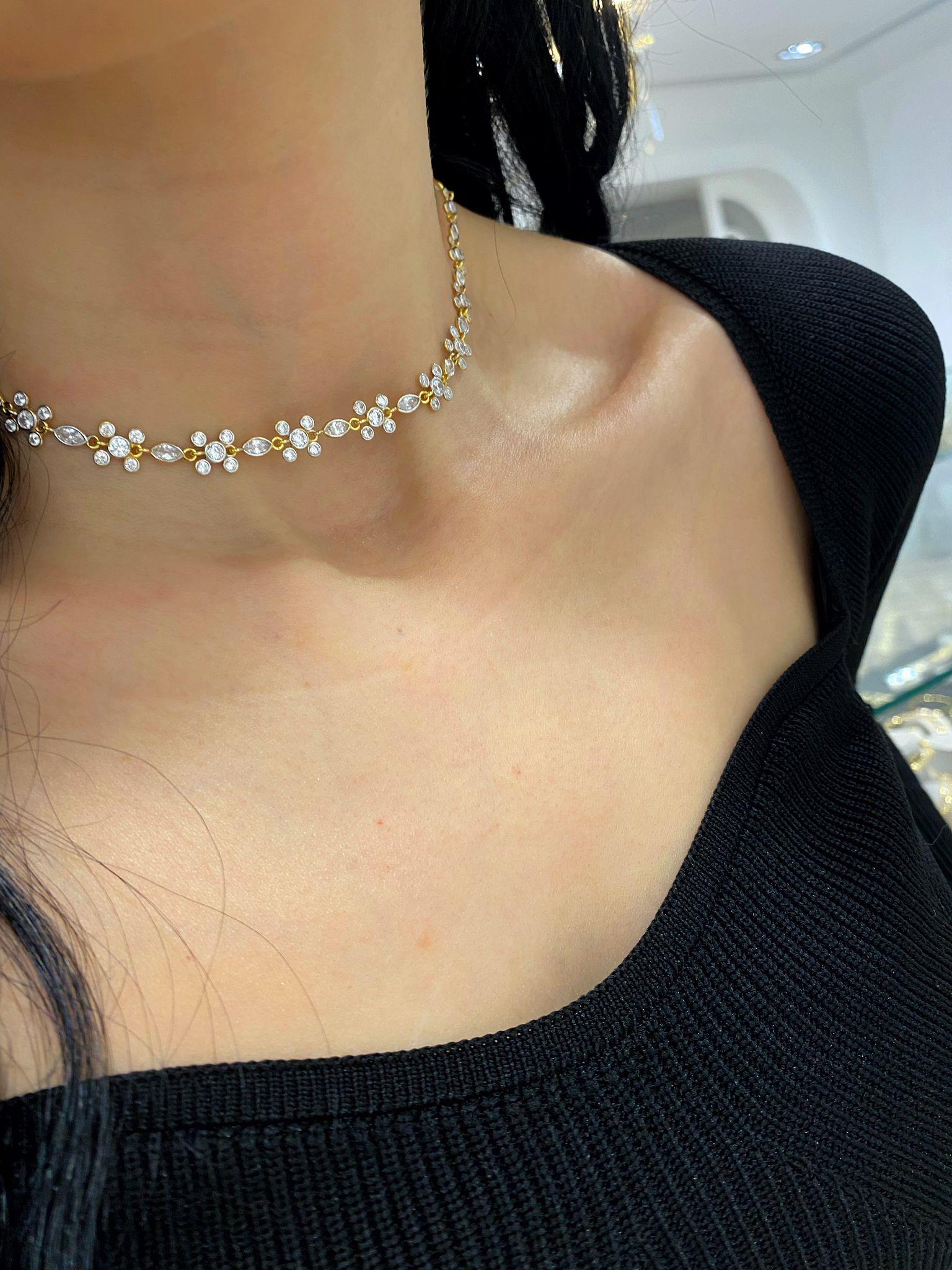 Kadın Gümüş Zirkon Taşlı Tasarım Kolye