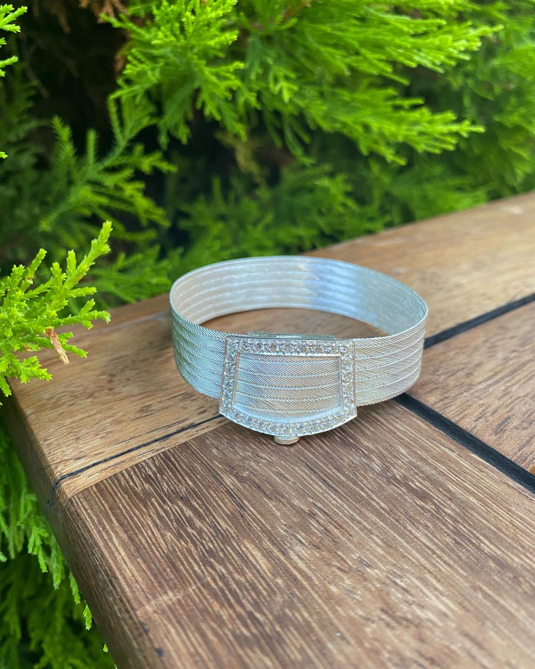 Kadın Trabzon Hasır Tek Sıra Taşlı 7 Sıra Bileklik