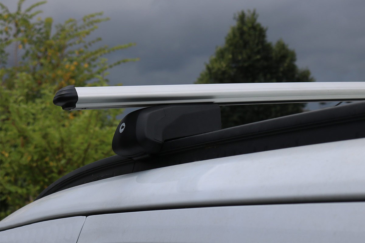 Byd Seal U EV Bold Bar V2 Gri Ara Atkı Metal Kilit 127cm 2 Parça 2024 ve Sonrası