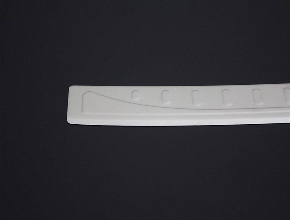 OMSA VW Passat B8.5 Krom Arka Tampon Eşiği (Taşlı) 2019 ve Sonrası