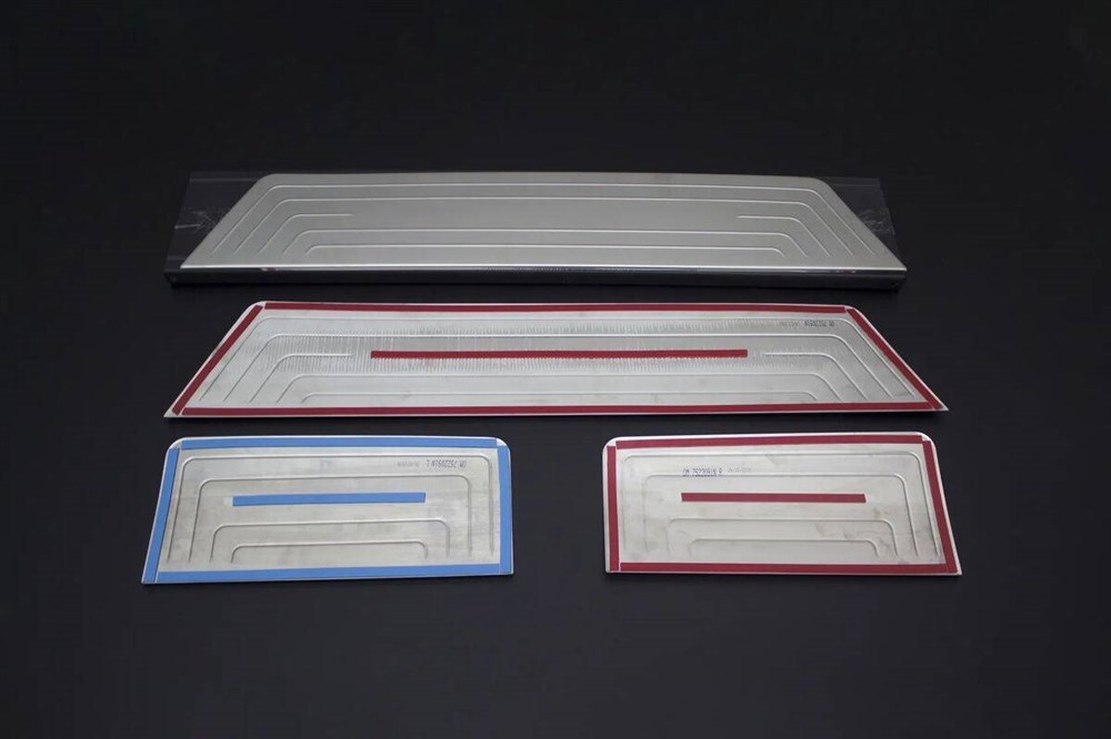 OMSA VW T5 Transporter Krom Kapı Eşiği 4 Parça 2003-2023 Arası