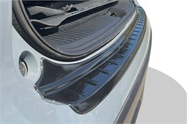 Nissan Qashqai Arka Tampon Eşiği Parlak Plastik 2021 ve Sonrası