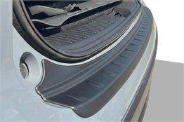 Nissan Qashqai Arka Tampon Eşiği Plastik 2021 ve Sonrası