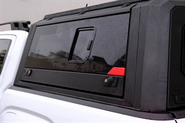 OMSA Ssangyong Musso Omcap Camlı Kabin Paslanmaz Çelik Sürgülü Yan Camlar 2018 ve Sonrası