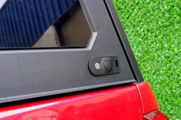 OMSA Toyota Hilux Omcap Camlı Kabin Camp Paslanmaz Çelik 2015 ve Sonrası