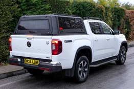 OMSA Toyota Hilux Omcap Camlı Kabin Paslanmaz Çelik Sürgülü Yan Camlar 2015 ve Sonrası