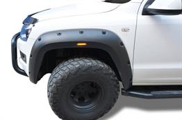 VW Amarok Dodik Seti Ledli Mat Siyah Depo Kapağı 19 cm 4 Parça 2010-2021 Arası