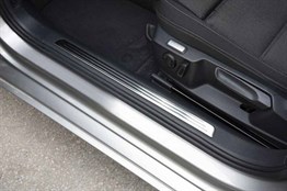 OMSA VW Passat B8 Krom İç Kapı Eşiği 4 Parça 2015 ve Sonrası